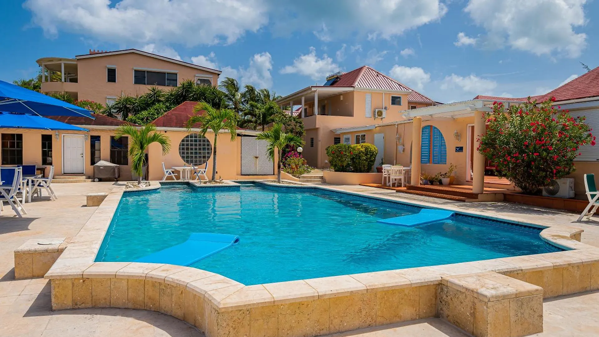 Ocean Breeze & Views - Studio Five Islands Village