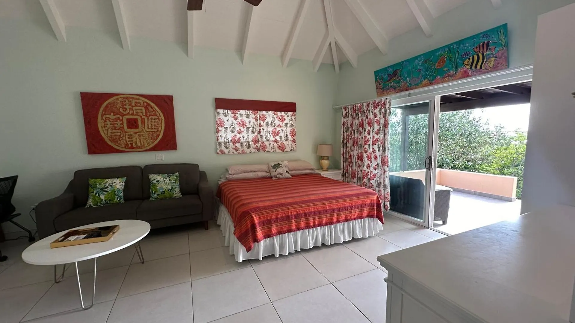 Apartment Ocean Breeze & Views - Studio Five Islands Village
